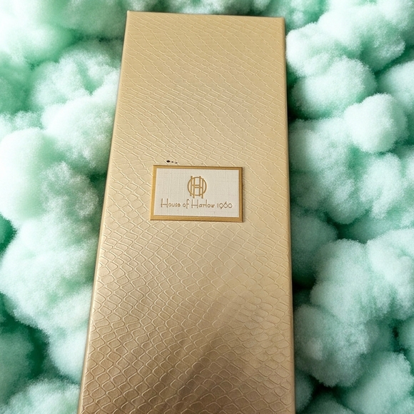 House of Harlow 1960 Iridescent and Black Beaded Necklace - Picture 2 of 5